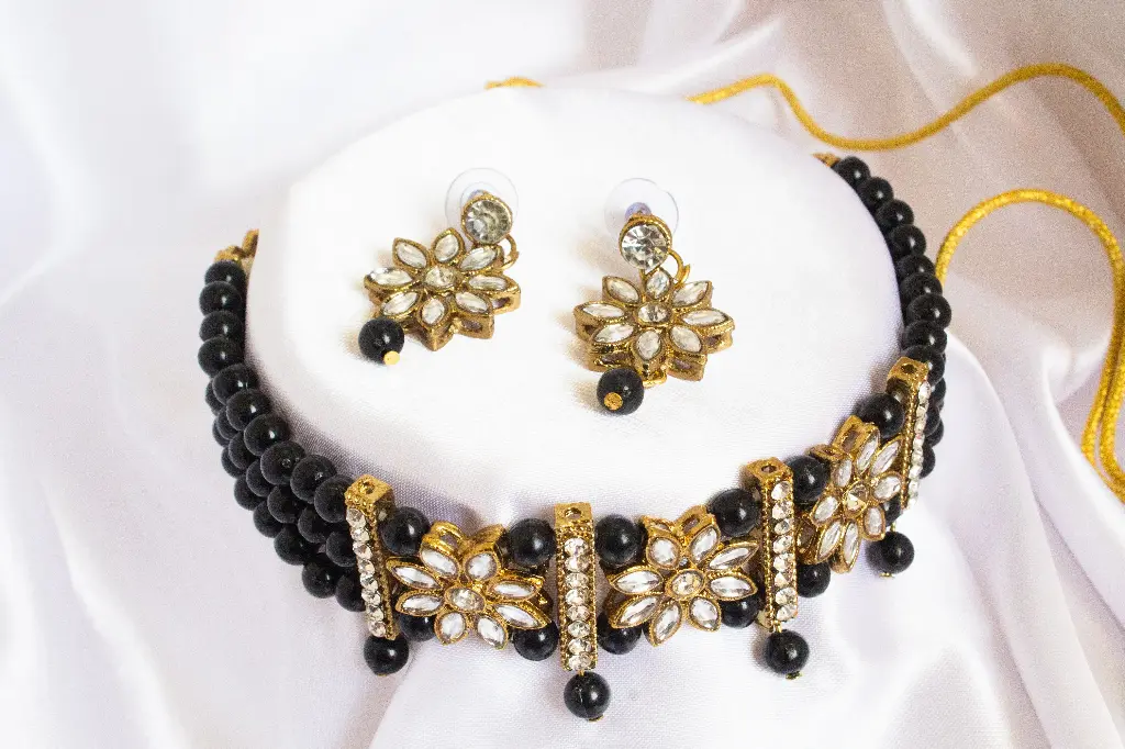 Black chocker earring set (code 164)