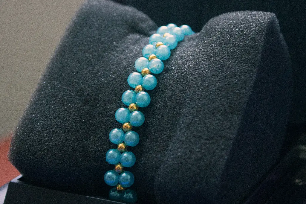 Beaded Bracelet (code 100)