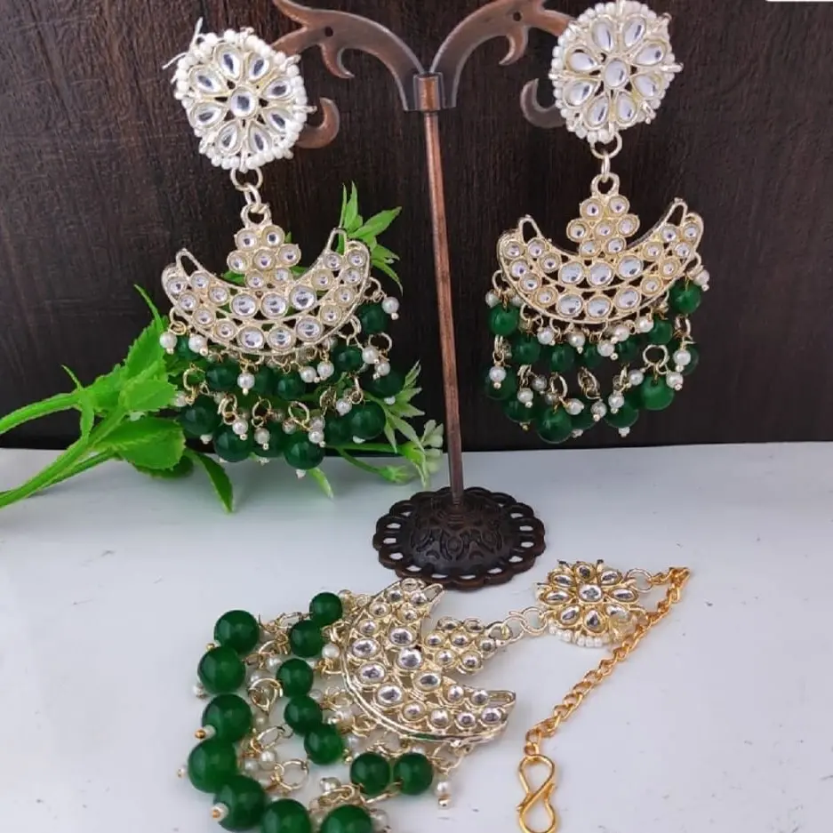 Earrings Mangtikka Kundan  set (code 124)