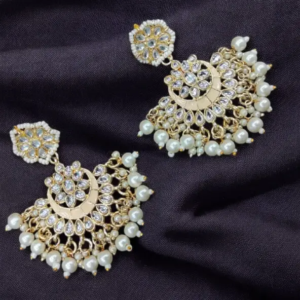 Kundan stone earrings with small meenakari work (code 125)