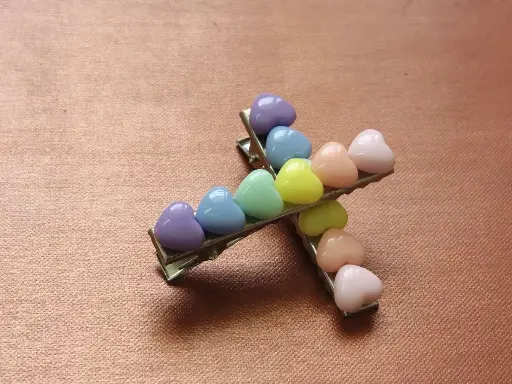 Pastel Heart Alligator Clip (Code 103)