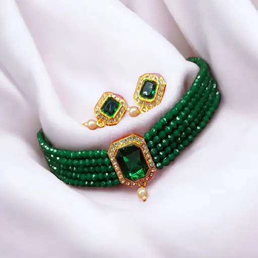 Green multi layer choker set (code 111)