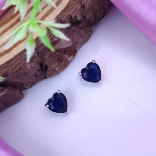 CZ heart shape stone ear stud (code 139))