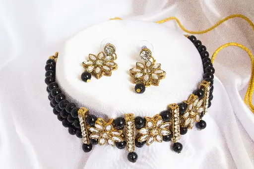 Black chocker earring set (code 164)